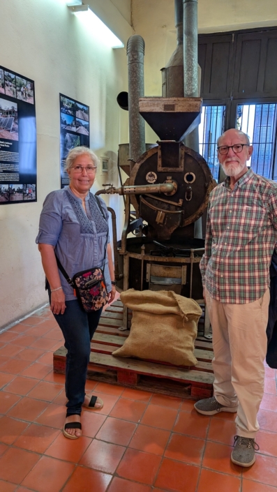 Kent and Yaumara in front of antique roaster in Casa Dranguet Kent and Yaumara in front of antique roaster in Casa Dranguet